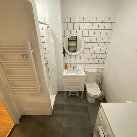 Maison 2 Minute De La Place De La Republique Apartament